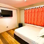 El Picaflor Apart Hotel